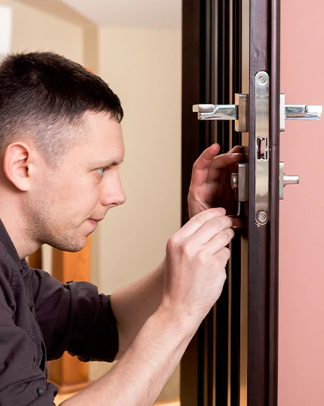 : Professional Locksmith For Commercial And Residential Locksmith Services in Woodstock